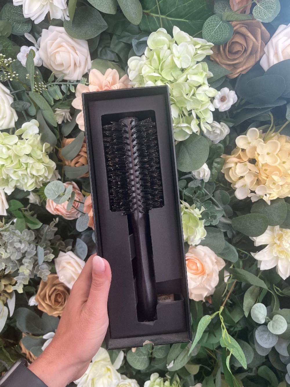 Oribe medium beechwood round brush